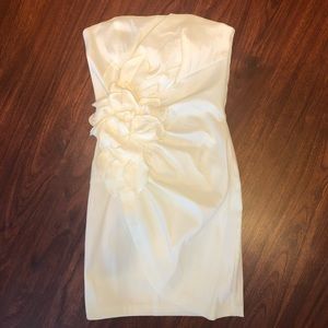 Jessica McClintock White Flower Strapless Dress